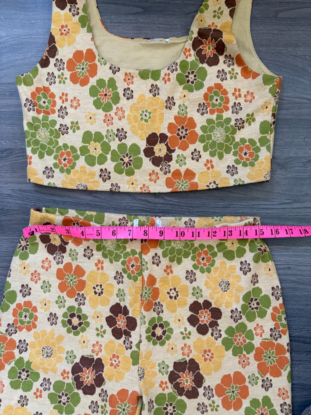 Floral Two-Piece Crop Top & Flare Pants Set from Simon’s - Picture 3 of 10